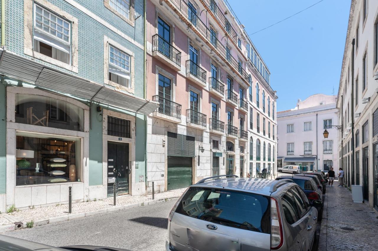 Yellow Tiles In City Center Lisbon Exterior photo